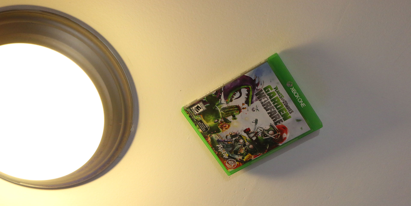 Illustration for article titled Why There's An Xbox One Game Stuck To My CeilingÂ